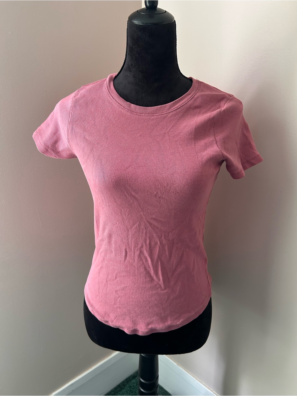 Medium Streetwear Society Fitted Tee
